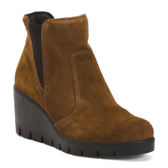 NEW ENVAL SOFT Made In Italy Suede Wedge Chelsea Booties Cognac for women 663mn - Picture 1 of 3